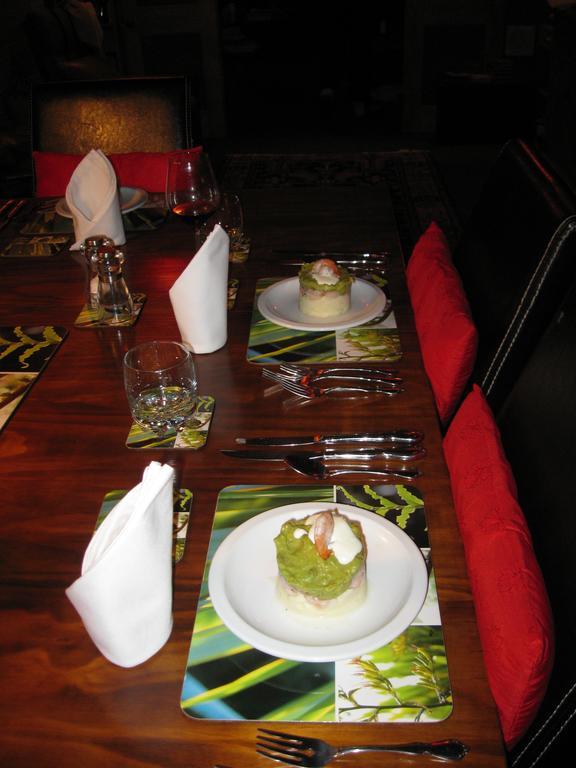 קולינגווד Twin Waters Lodge מראה חיצוני תמונה